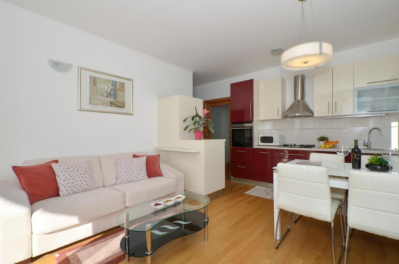 Apartmani Adela Solin Eksteriør bilde