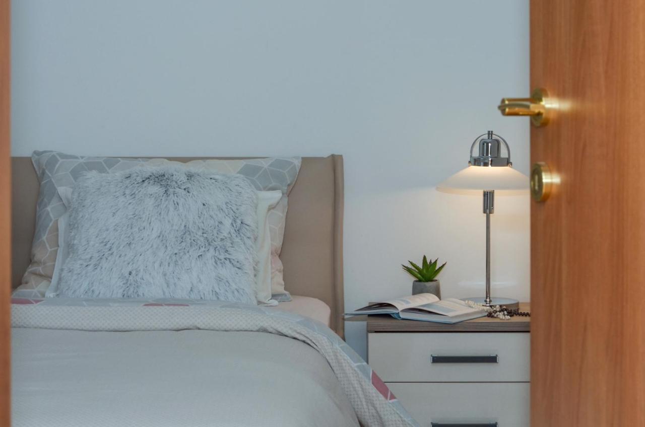 Apartmani Adela Solin Eksteriør bilde